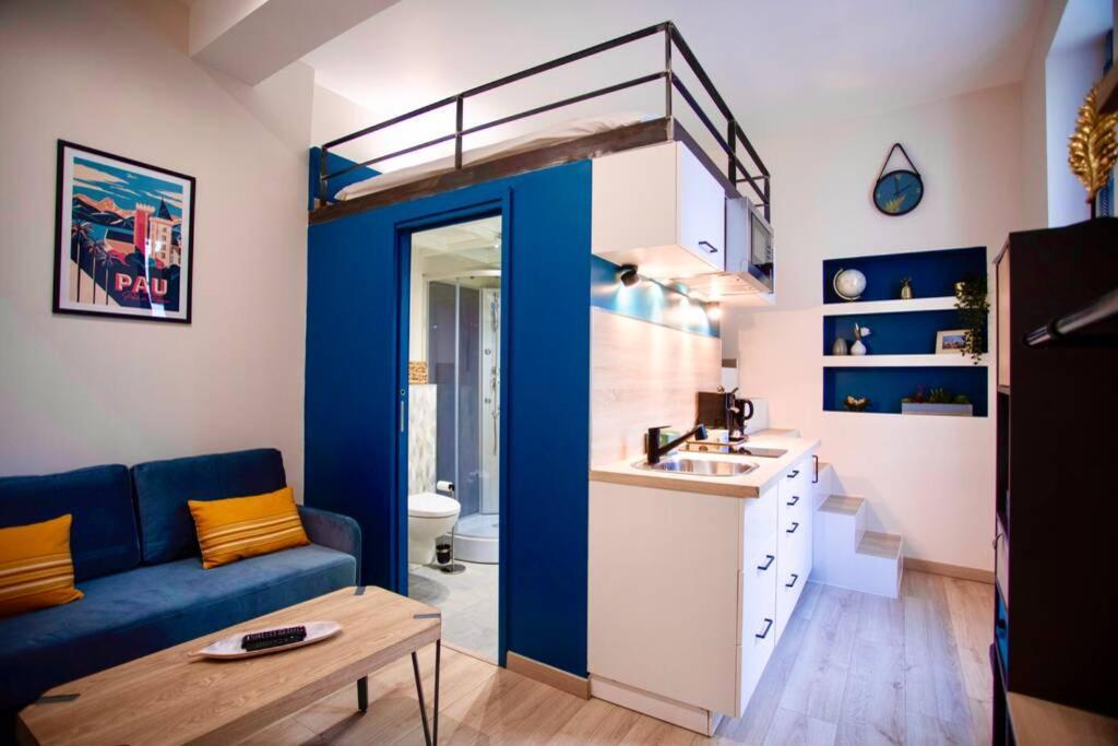 Tiny House Apartment Pau Exterior photo